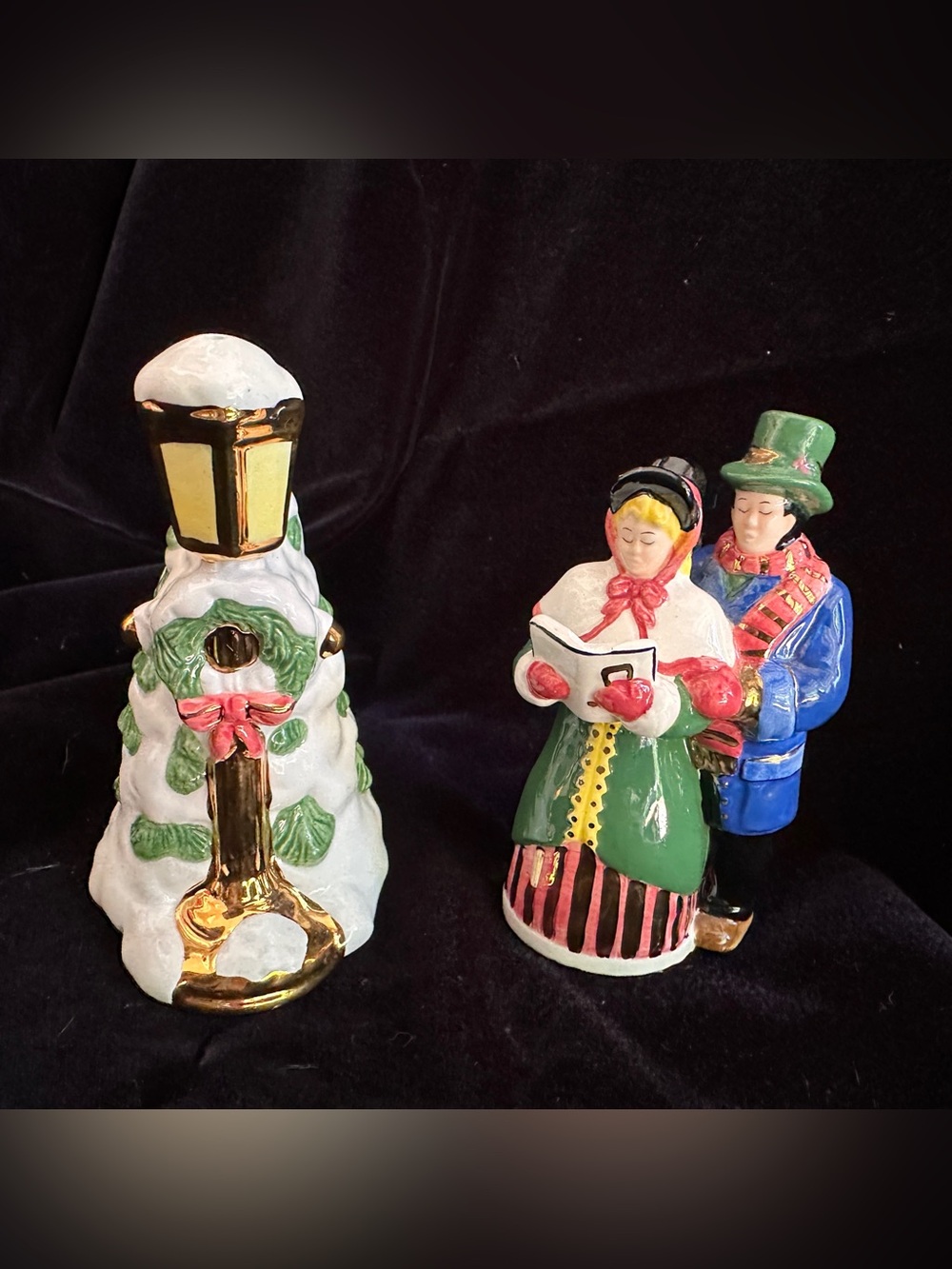Holiday Carolers Ceramic Figurine Set in Green and White